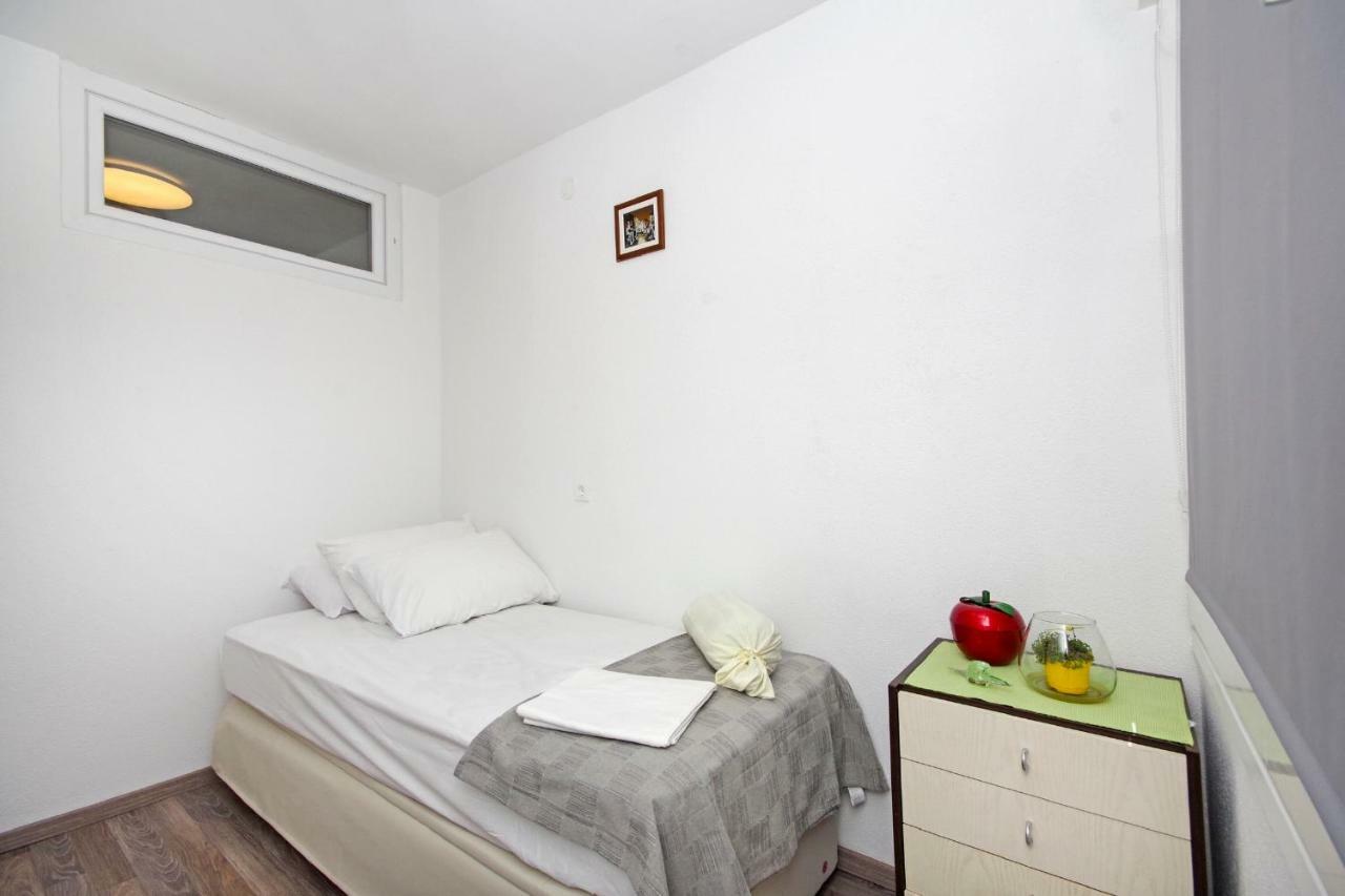 Apartamento Nugal Makarska Exterior foto